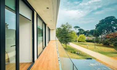 Venta Casa 4 Ambientes Barrancas de San Benito