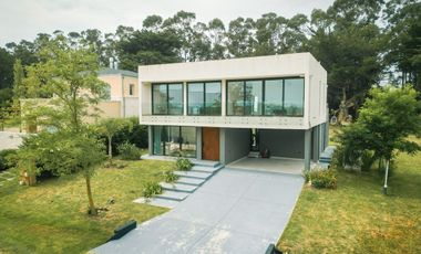 Venta Casa 4 Ambientes Barrancas de San Benito