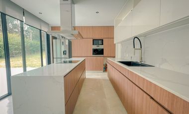 Venta Casa 4 Ambientes Barrancas de San Benito