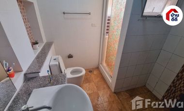 3 Bedroom House for sale at Srithepthai Park Ville