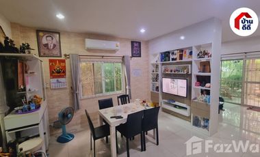 3 Bedroom House for sale at Srithepthai Park Ville