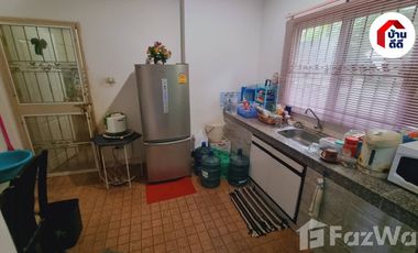 3 Bedroom House for sale at Srithepthai Park Ville