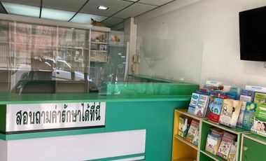 3 Bedroom Townhouse for sale in Nai Mueang, Phitsanulok