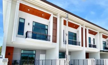 3 Bedroom Townhouse for sale at Suchada A-Town 3