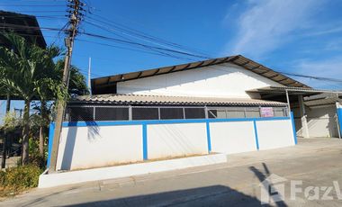 Warehouse for rent in Khlong Maduea, Samut Sakhon