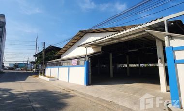 Warehouse for rent in Khlong Maduea, Samut Sakhon