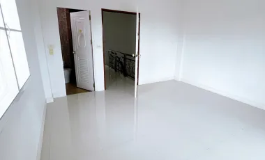 3 Bedroom Townhouse for sale in Ban Noen, Phetchabun