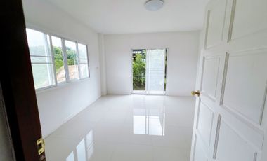 3 Bedroom Townhouse for sale in Ban Noen, Phetchabun