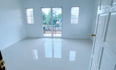 3 Bedroom Townhouse for sale in Ban Noen, Phetchabun