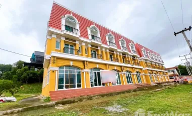 3 Bedroom Townhouse for sale in Ban Noen, Phetchabun