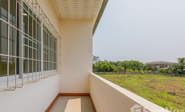 2 Bedroom Townhouse for sale in Nai Wiang, Phrae