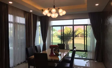 Grab a Steal: 6 BR, 7 Bath Mansion for Just ฿45 Mil!