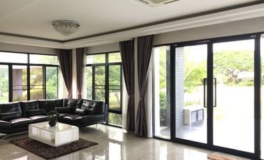 Grab a Steal: 6 BR, 7 Bath Mansion for Just ฿45 Mil!