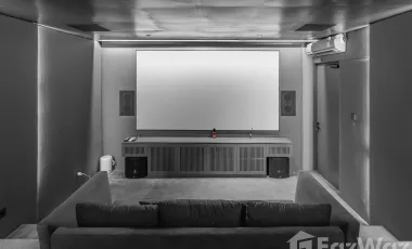 6 Bedroom Villa for sale in Pererenan, Bali