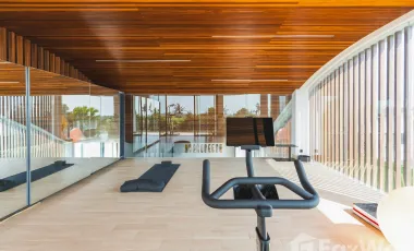 6 Bedroom Villa for sale in Pererenan, Bali