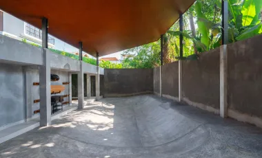 6 Bedroom Villa for sale in Pererenan, Bali