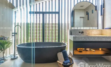 6 Bedroom Villa for sale in Pererenan, Bali