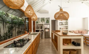 5 Bedroom Villa for sale in Kerobokan, Bali