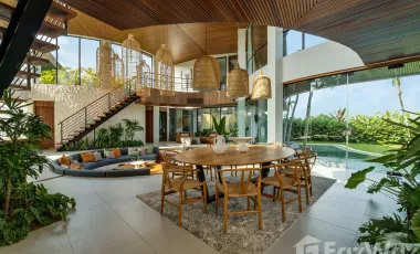 5 Bedroom Villa for sale in Pererenan, Bali