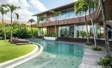 5 Bedroom Villa for sale in Pererenan, Bali