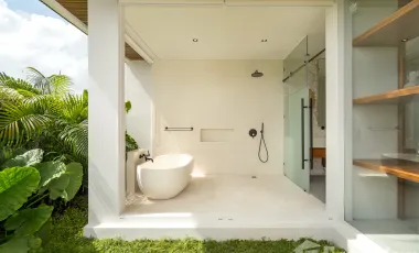 5 Bedroom Villa for sale in Pererenan, Bali