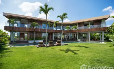 5 Bedroom Villa for sale in Pererenan, Bali
