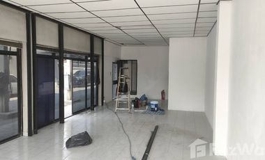 3 Bedroom Townhouse for sale in Huai Sai, Saraburi