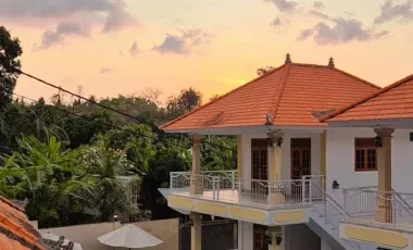 26 Bedroom Villa for sale in Banjar, Bali