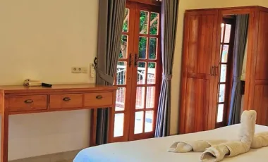 26 Bedroom Villa for sale in Banjar, Bali