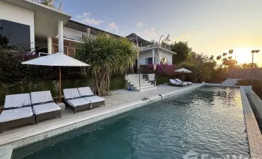 6 Bedroom Villa for sale in Pecatu, Bali
