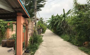 9 Bedroom House for sale in Bang Khwan, Chachoengsao