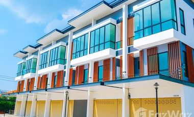 1 Bedroom Townhouse for sale at At Promprakai