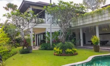 6 Bedroom Villa for sale in Pandawa, Bali