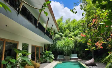 5 Bedroom Villa for sale in Canggu, Bali