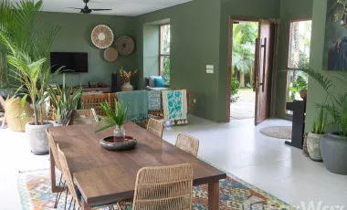5 Bedroom Villa for sale in Canggu, Bali