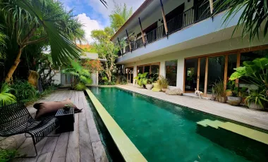 5 Bedroom Villa for sale in Canggu, Bali