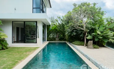 5 Bedroom Villa for sale in Canggu, Bali