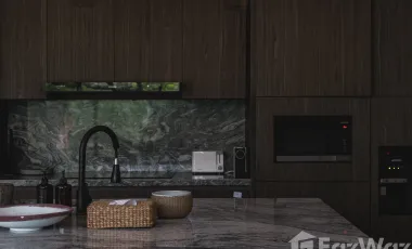 5 Bedroom Villa for sale in Canggu, Bali