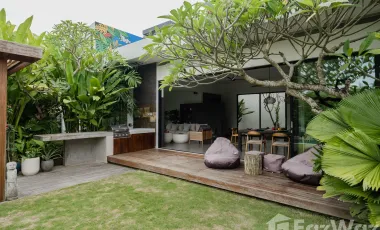 5 Bedroom Villa for sale in Canggu, Bali