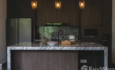 5 Bedroom Villa for sale in Canggu, Bali