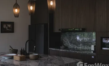 5 Bedroom Villa for sale in Canggu, Bali