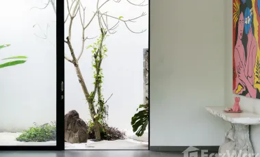 5 Bedroom Villa for sale in Canggu, Bali