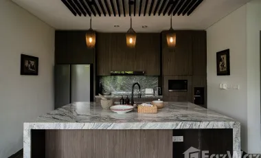 5 Bedroom Villa for sale in Canggu, Bali