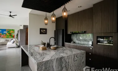 5 Bedroom Villa for sale in Canggu, Bali