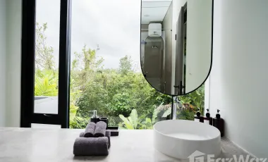 5 Bedroom Villa for sale in Canggu, Bali