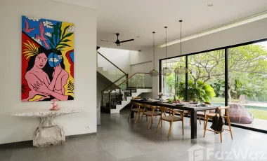 5 Bedroom Villa for sale in Canggu, Bali