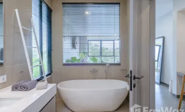 5 Bedroom Villa for sale in Canggu, Bali