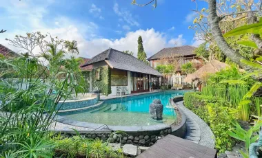 5 Bedroom Villa for sale in Seminyak, Bali