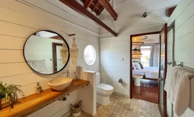 5 Bedroom Villa for sale in Seminyak, Bali