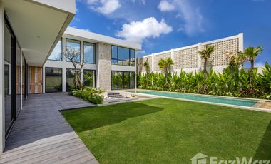5 Bedroom Villa for sale in Umalas, Bali